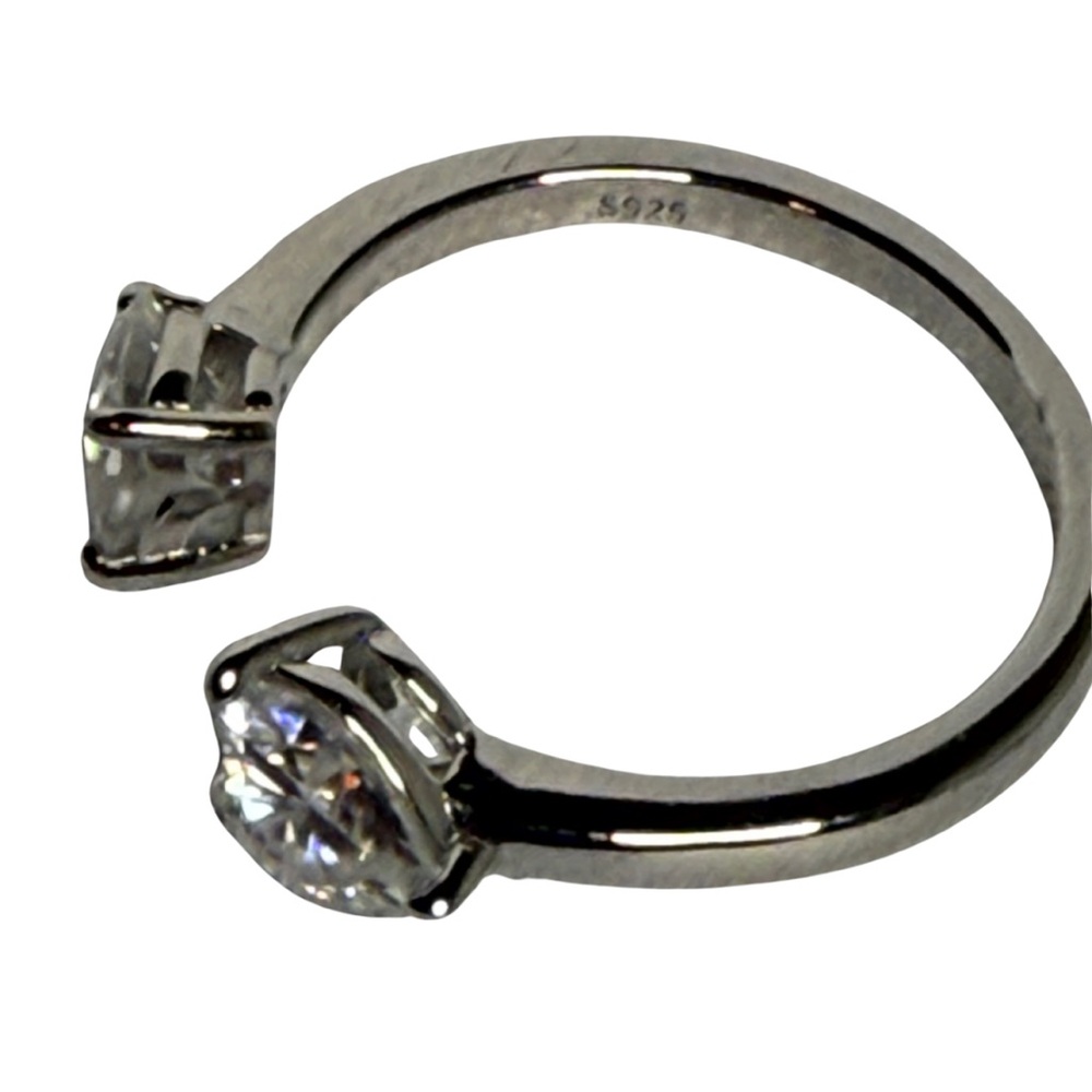 Size 9 Heart Shaped Moissanite Sterling Silver Ring 1ct with GRA Report - Picture 4 of 4
